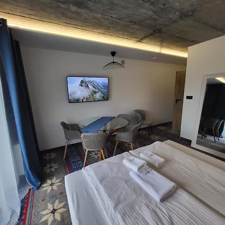 By Villaolimpijska2 בית הארחה 3*