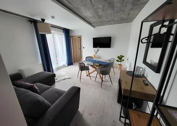 By Villaolimpijska2 אוסטראון