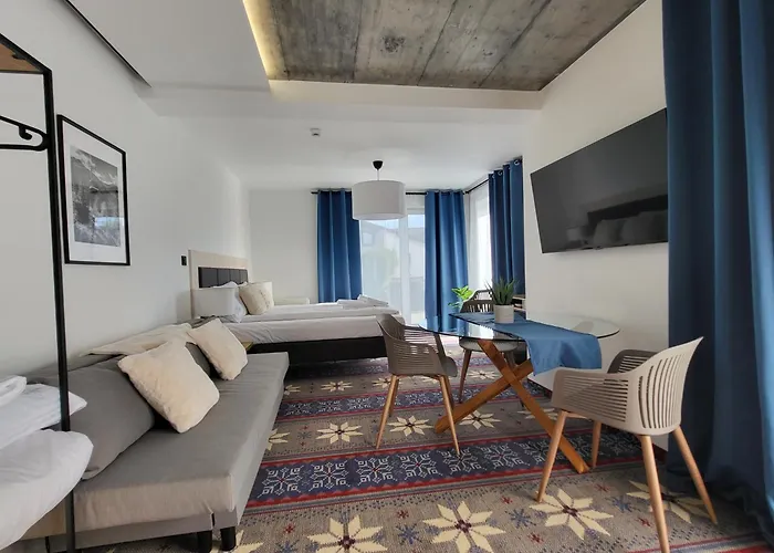 By Villaolimpijska2 בית הארחה אוסטראון