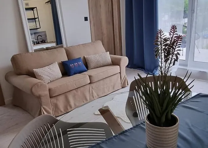 By Villaolimpijska2 אוסטראון